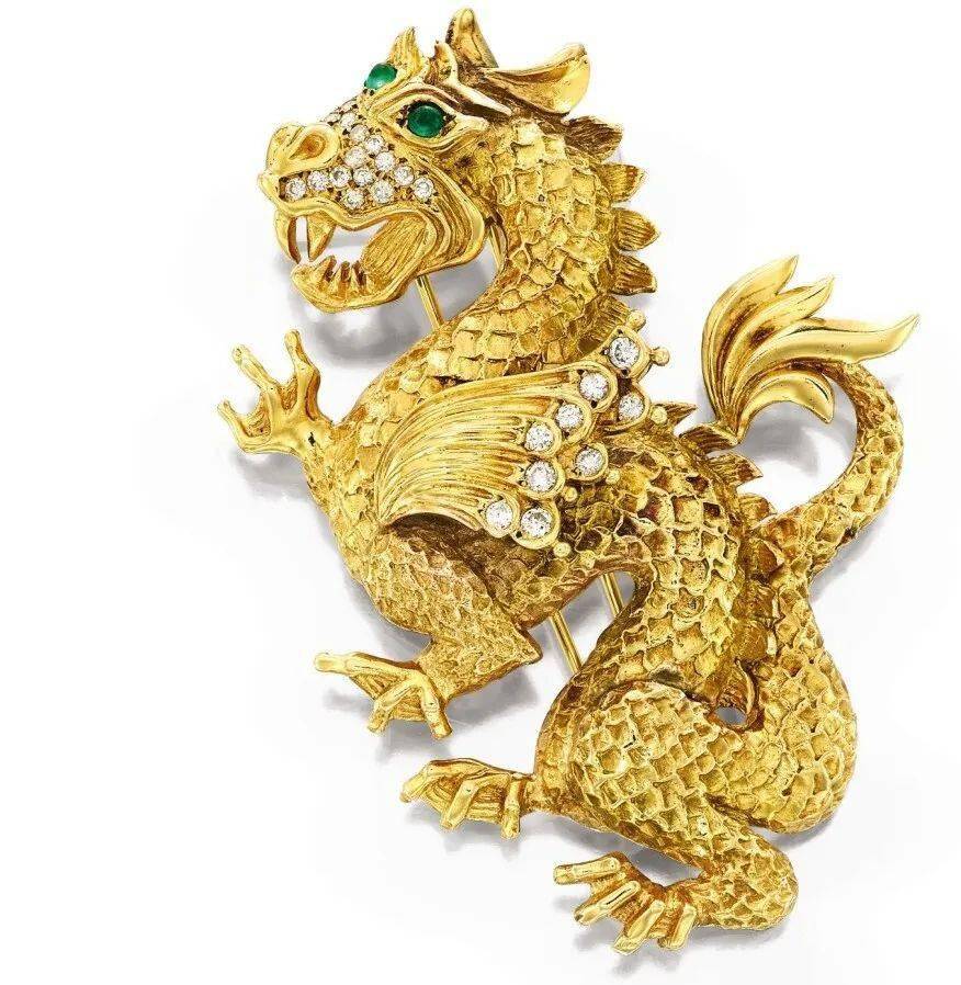 而梵克雅宝也是在上世纪初从远东获取灵感的代表珠宝品牌之一,但他们