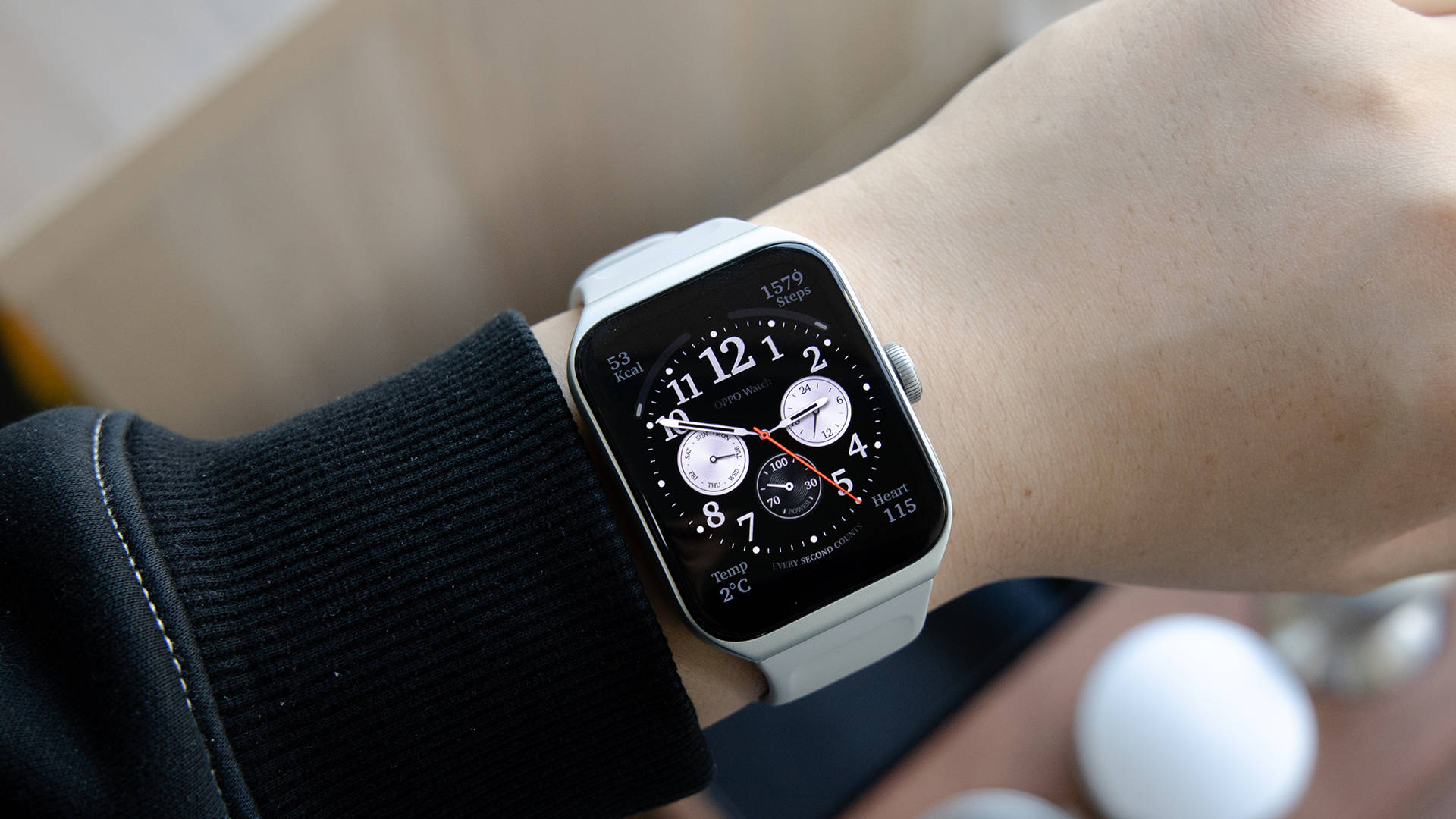 戴上它一起去滑雪!oppo watch 3 pro冰川灰图赏