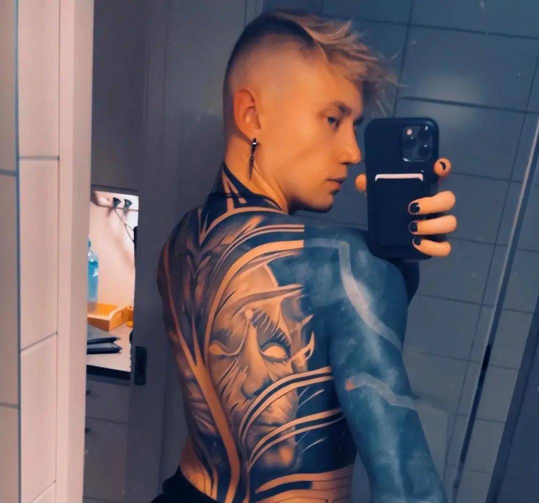 欧成全新形象迎接新年!