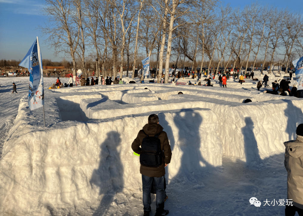 在小愛看來,溫榆河雪場的這個迷宮細節做的特別好,完勝其他雪樂園!