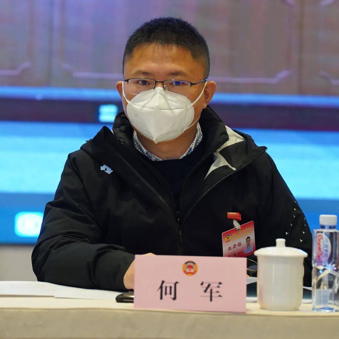 实现高质量绿色发展丨代表委员有话说_工作_何军_普陀