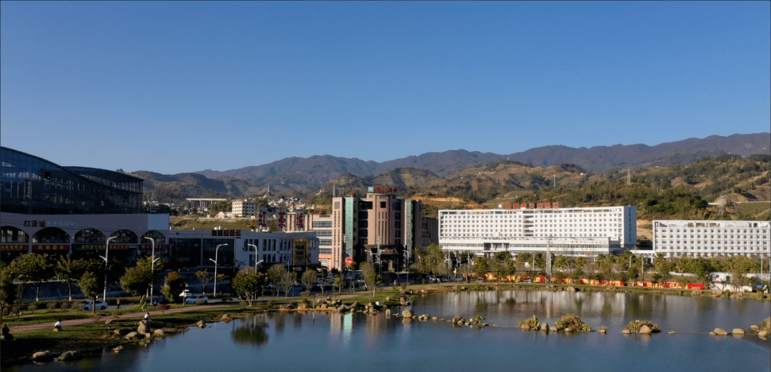 创建国家卫生城市丨临沧凤庆:共建美好健康新生活_建设_县城_行动