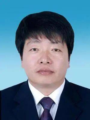 宣传部部长,巴州党委常委,组织部部长,巴州党委副书记等职务