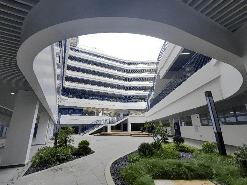 自然流动的校园:深圳实验学校初中部拆除重建工程_深圳市_空间_建筑