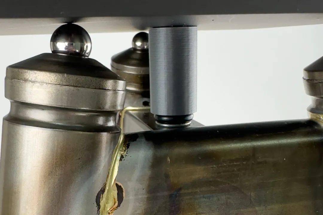 【极品附件】不用则已,一用惊人:架皇solidsteel s
