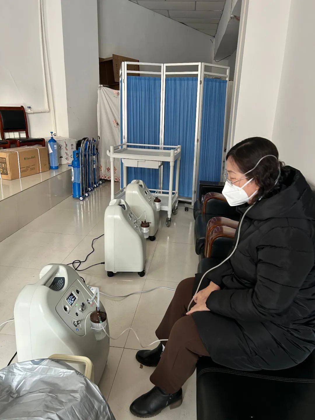 "氧"护健康,保群众"疫"路平安_吸氧_服务_患者