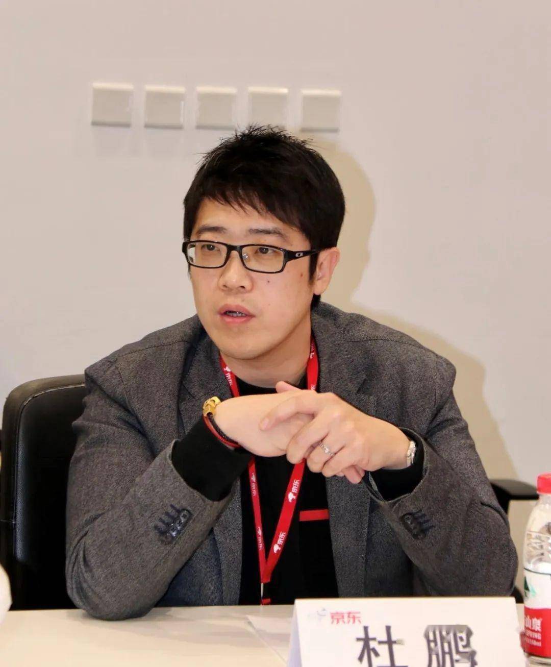 张建军以及副总经理李彦君分享了广创科技在地产板块拎包业务的布局