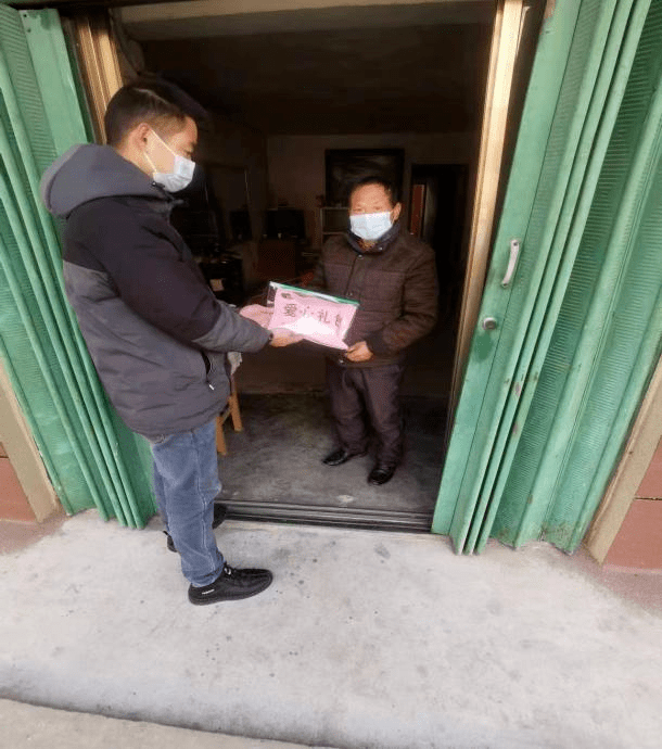 钟祥市长滩镇:人大代表敲门"暖"民心_包联_网格_选民