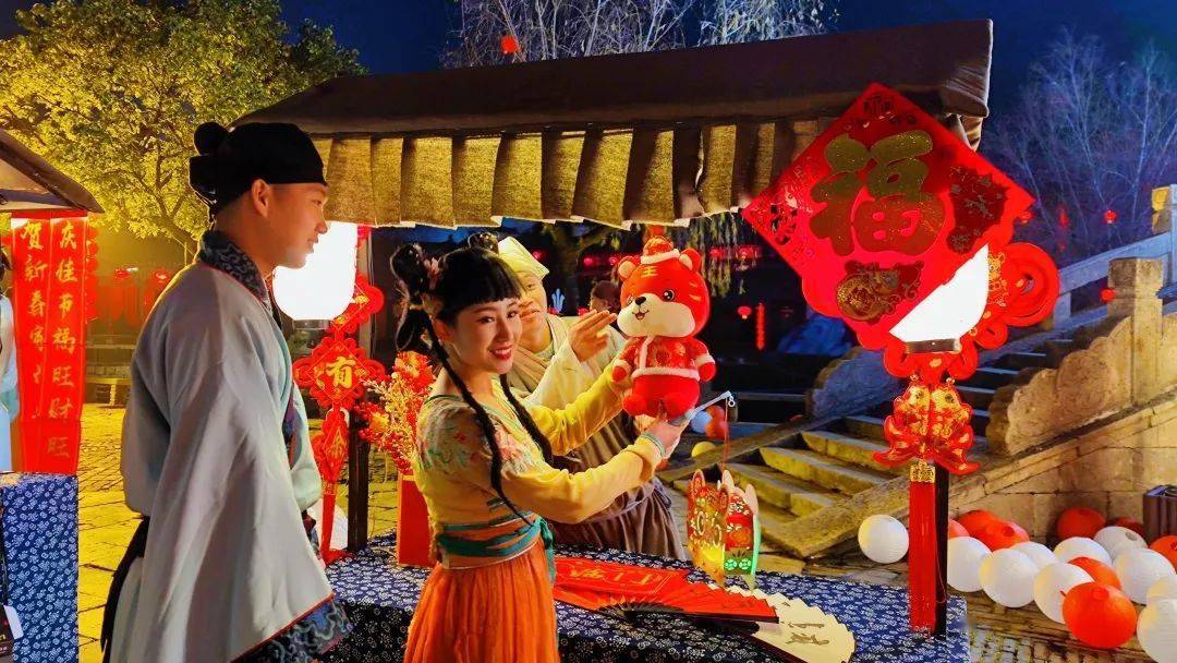 【玉兔迎春~2023年横店春节大庙会1月22日起天天发团~二日游790元/人