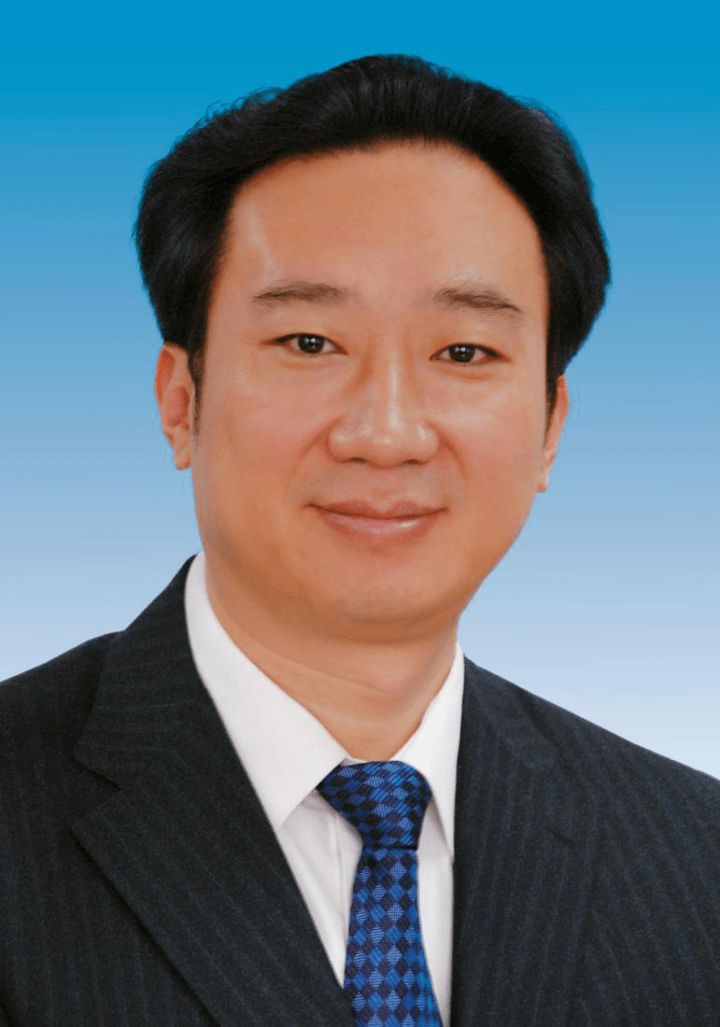 中共党员,现任河北省人大常委会副主任,省委组织部常务副部长