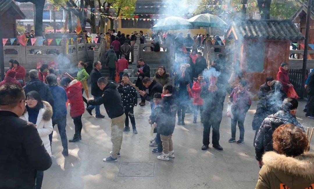 济助积福供奉显赦虔诚祈福祭拜催财无量寿福财进福德祭神则灵消灾解危