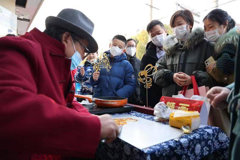 将新春温暖送进群寡心坎里，沪郊墨泾推出“十心”意愿办事3.0版