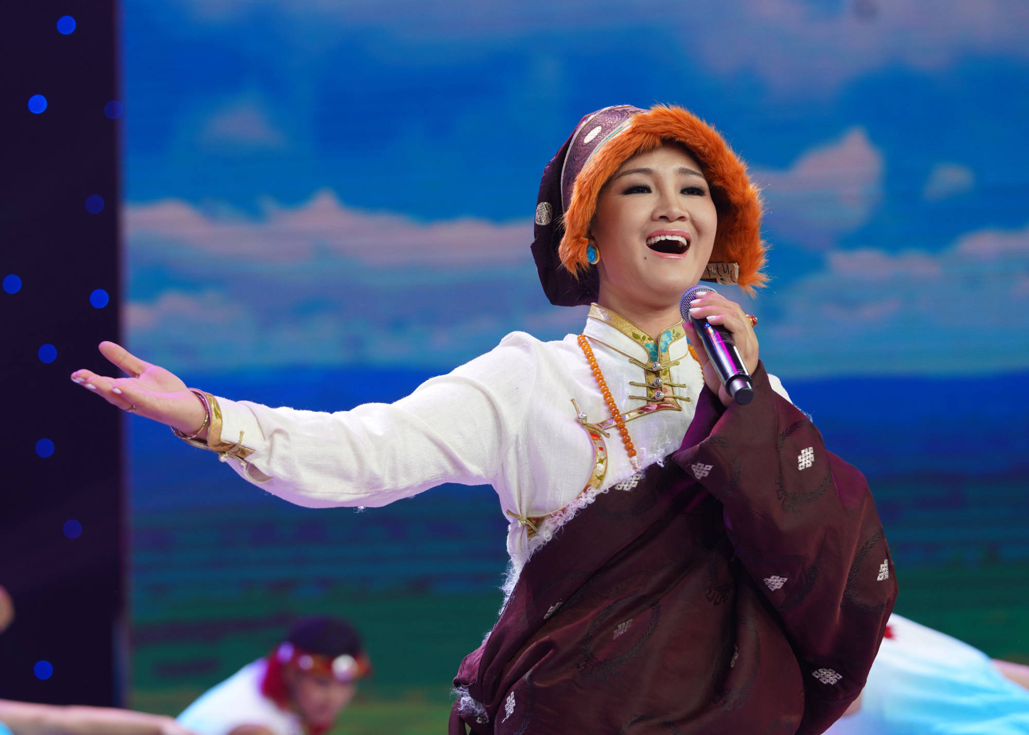 安多藏语卫视春节期间节目精彩纷呈_专场_天乐_舞蹈