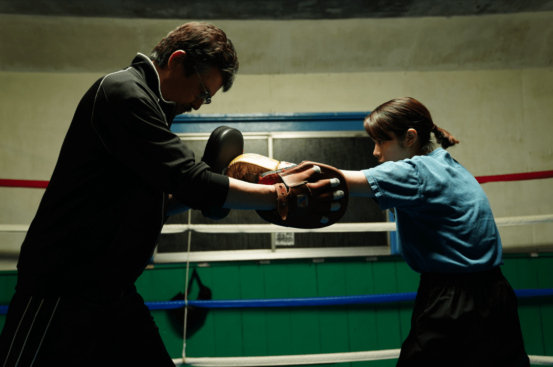 海内外口碑双炸,终于等来2022年度最佳日本电影_生活_观众_拳馆