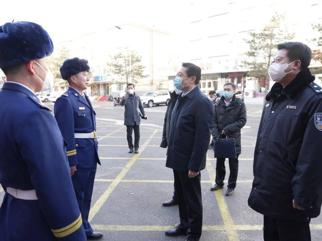 兴安盟委副书记,盟长苏和除夕走访慰问一线消防指战员_和盟长_救援