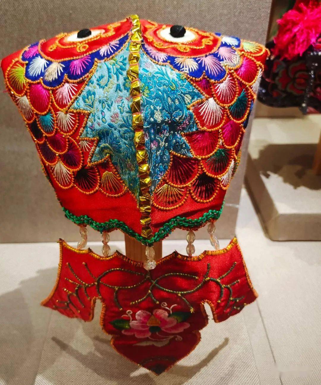 花脚大仙分享:楚雄彝族自治州博物馆8服饰篇_文化_中国_建筑