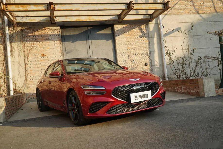 实拍进口"小宾利"_搜狐汽车_搜狐网