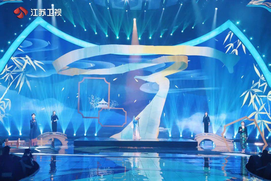 综艺报:2023江苏卫视春晚与观众一起向幸福出发_节目_文化_故事