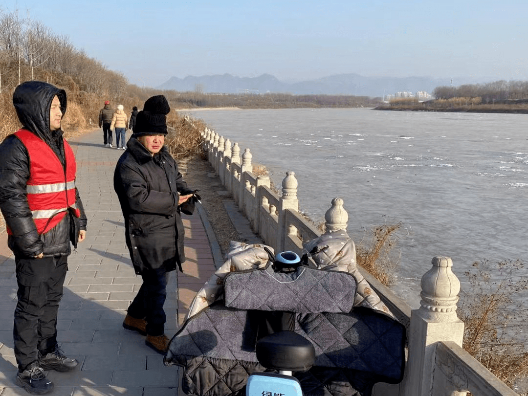 图文:春节坚守一线在你身边,守护百姓平安幸福年_工作_巡查_应急