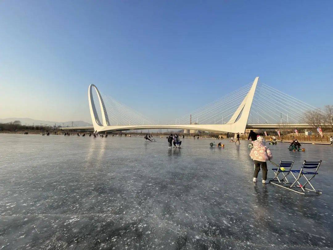 门头沟永定河冰场预约图片