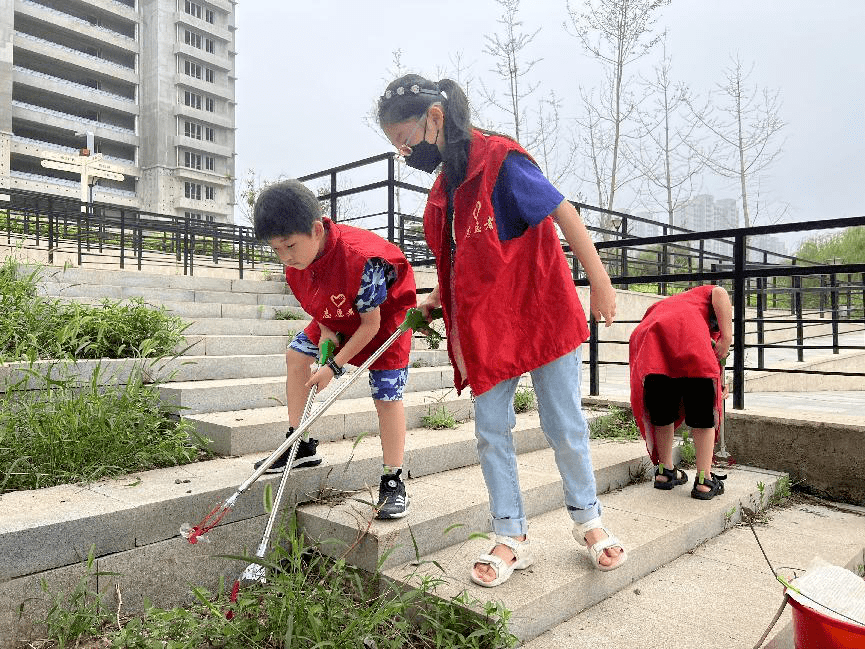 半岛体育app我的环保故事（1）｜汤河岸边的环保人和他们的“环二代”(图2)