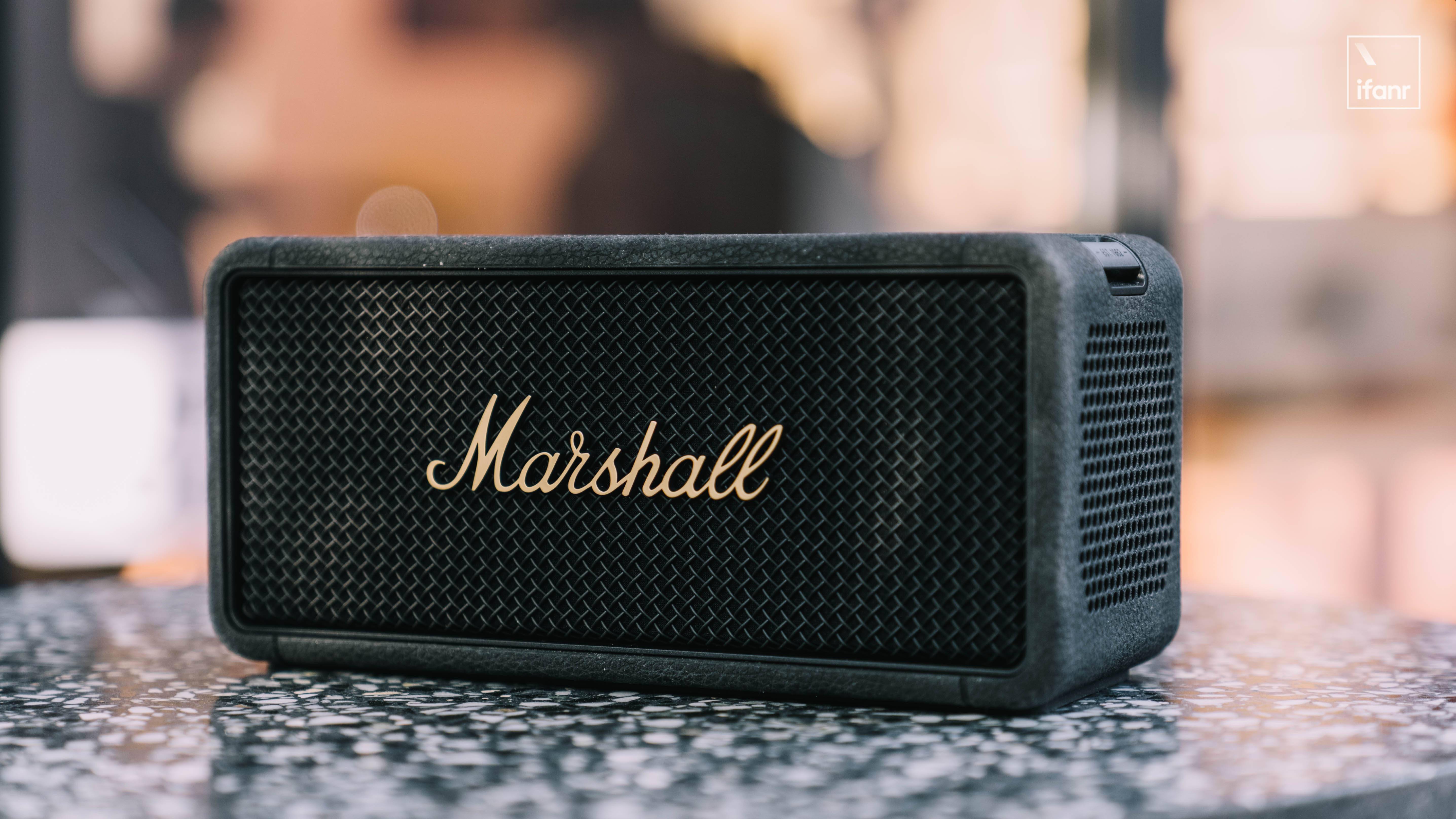 Marshall Middleton 发布：支持快充，能在户外听歌的Marshall 移动电源
