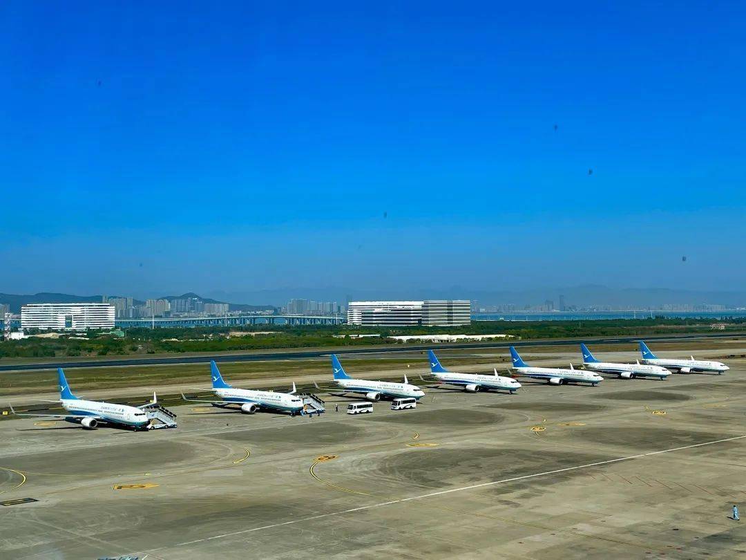 《平凡的生命线》单位:厦门航空作者:黄达豪简介:看似平凡,却也要艰苦