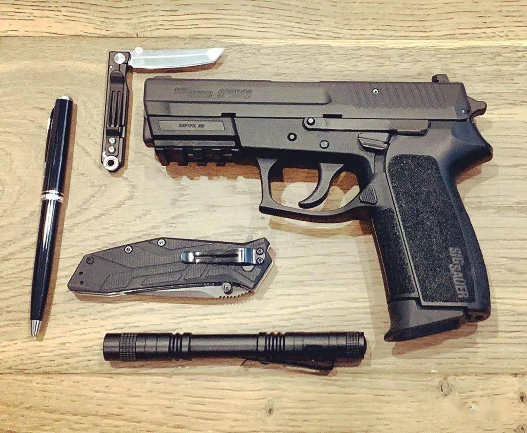 【紧凑便携】西格绍尔公司sp2022手枪图集_战术_公众_备份