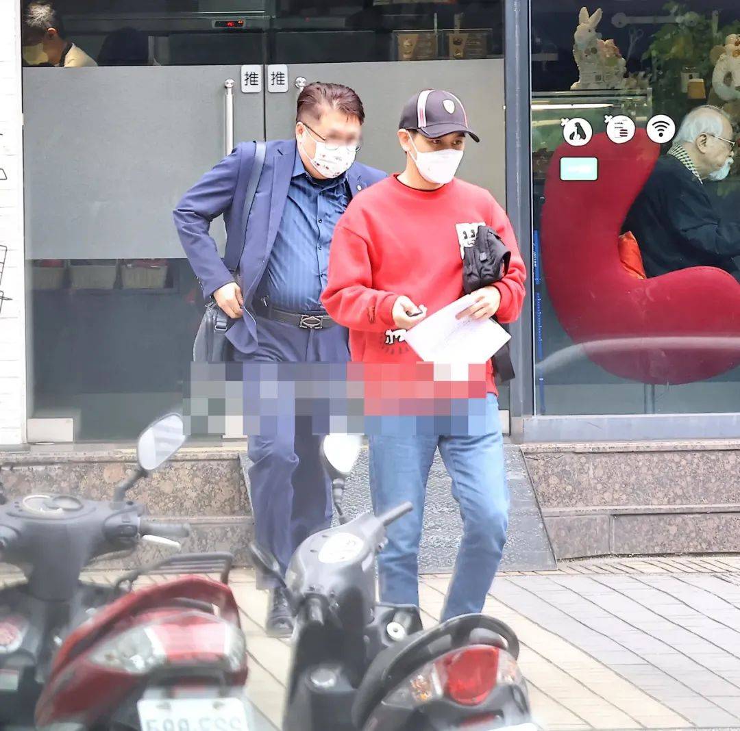 车祸后首次曝光，林志颖又出事了！_搜狐网