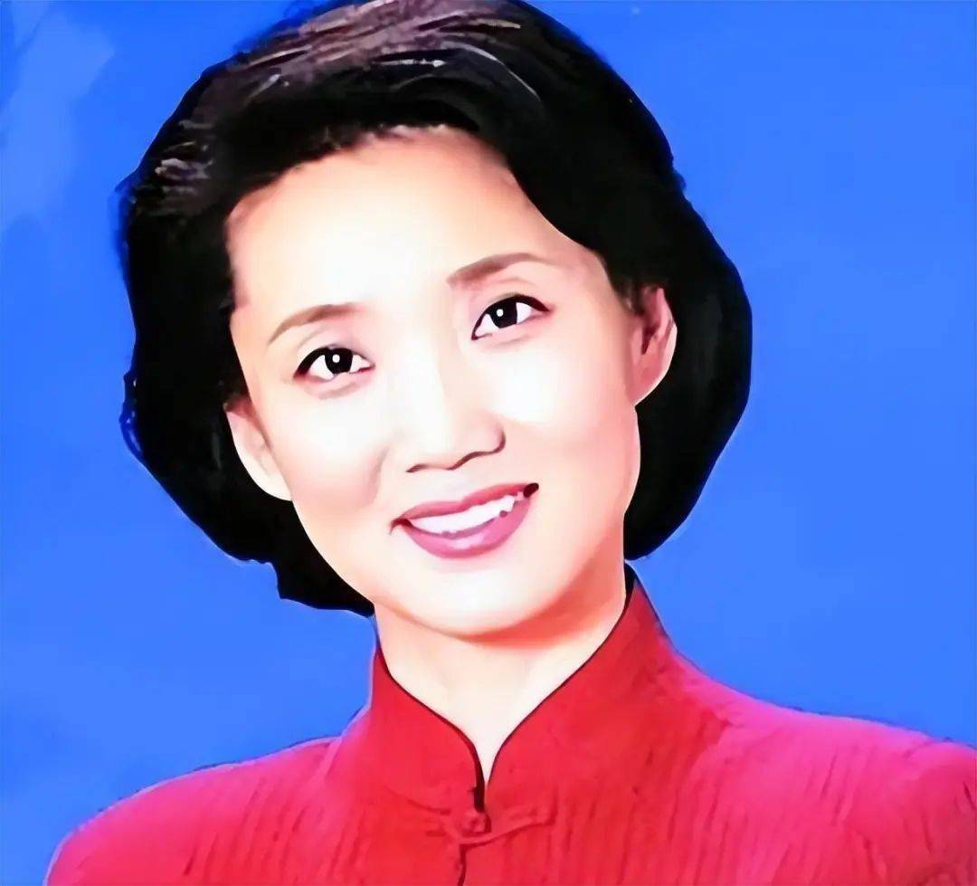 央视首席女主播李修平:42岁再婚嫁大10岁丈夫,无儿无女也幸福