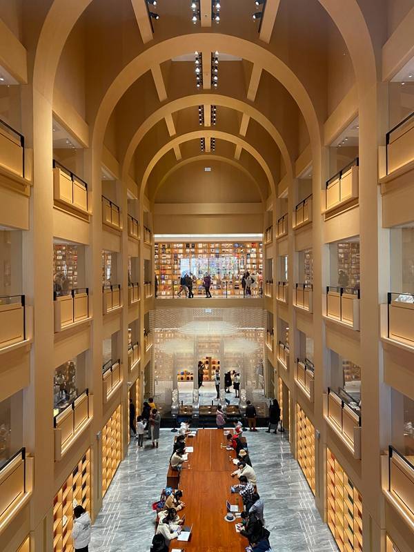 大热文化地标徐家汇书院,看图书馆如何激活核心商圈_徐汇区_读者_上海