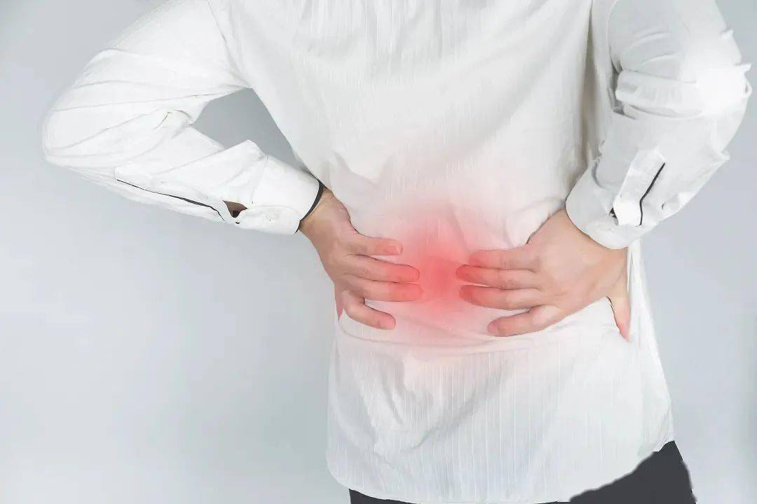 点筋膜或骨膜的慢性损伤性炎症,主要是指腰骶部肌肉,筋膜等软组织的