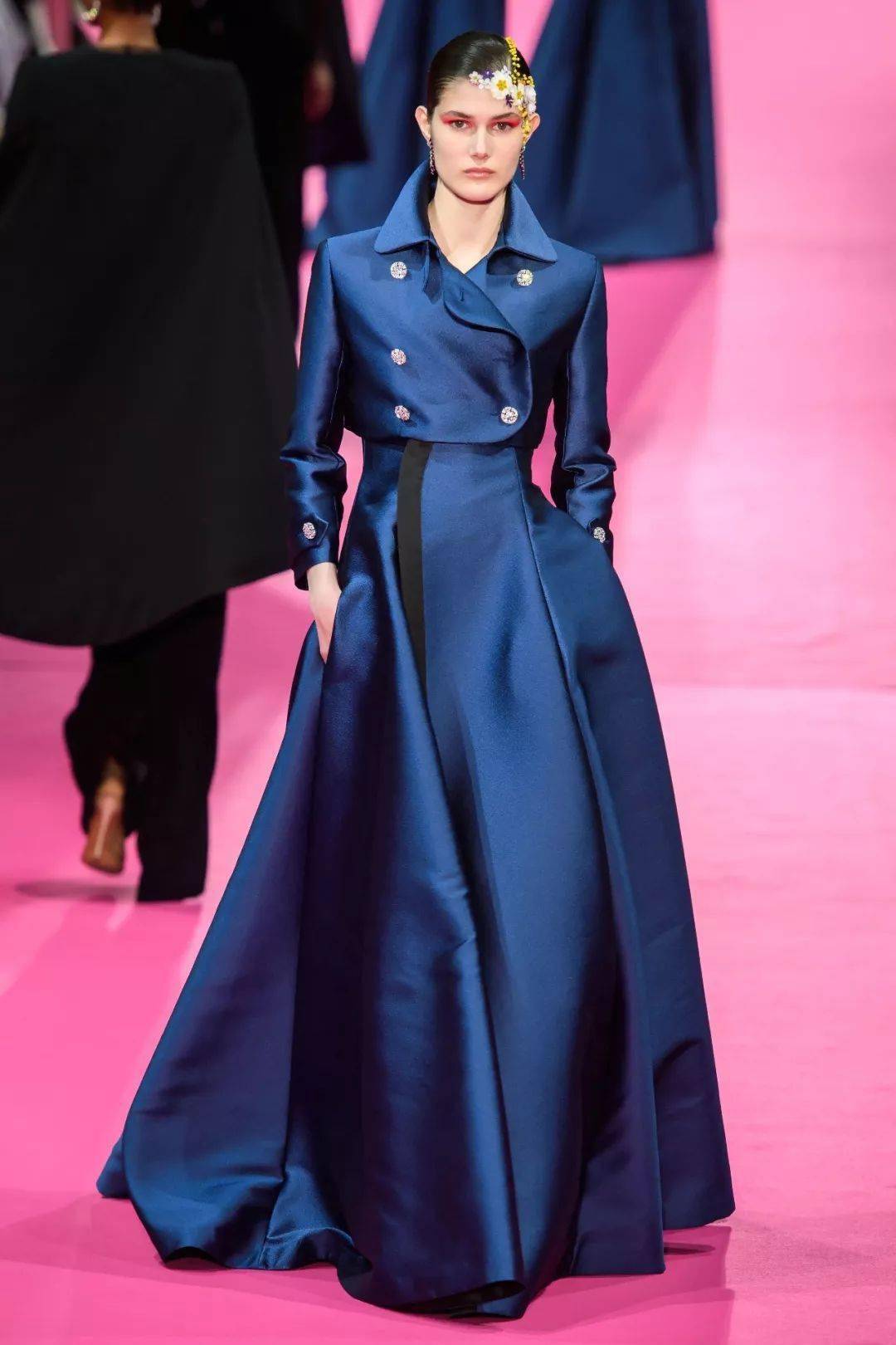 定制合身人台就选俊美!