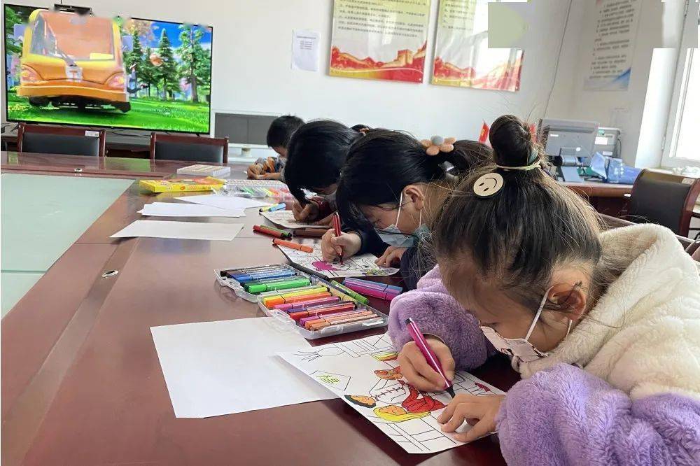 新时代文明实践:天津宝坻区周良街道宣讲"文明行为条例"_小朋友们