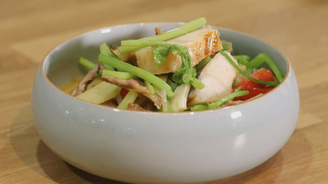 【咕咕厨房】鳗鱼干炒芹菜_食材_道菜_终审