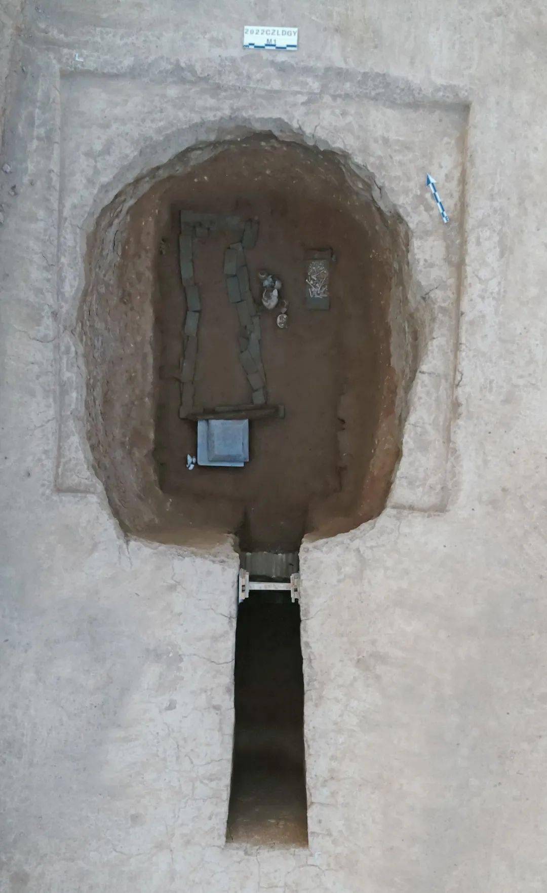 有关长治潞州屈家庄唐代墓地_墓葬_墓志_考古