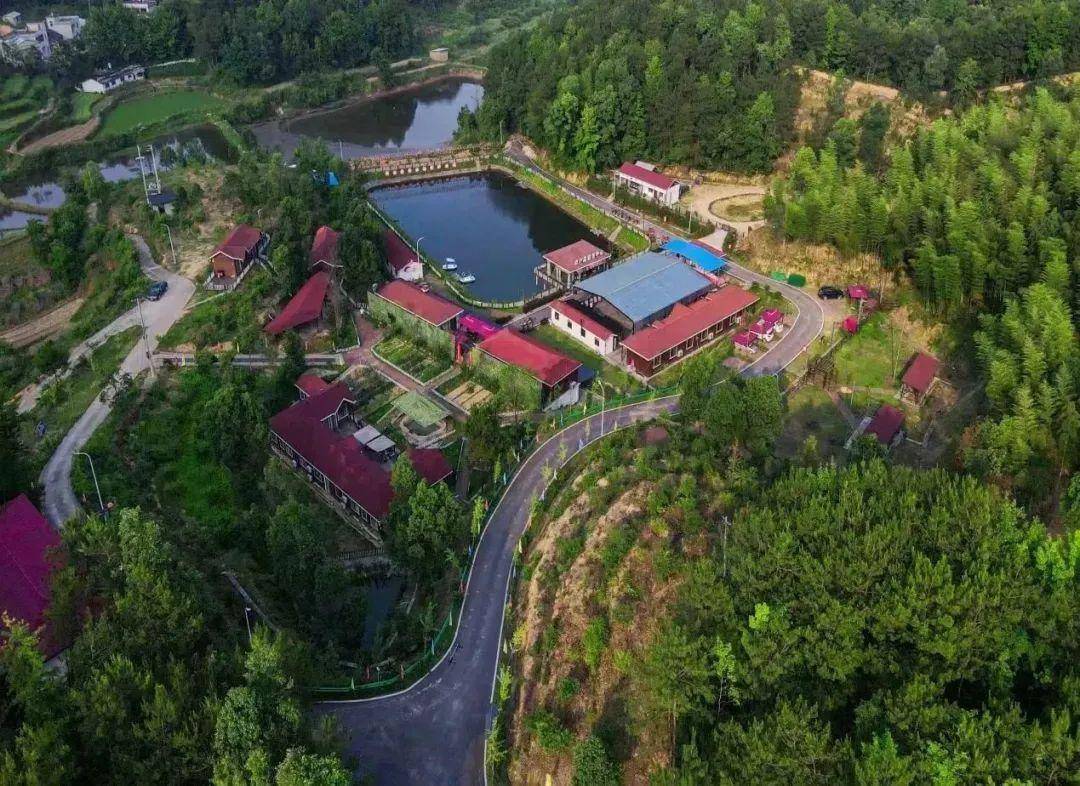 踏春出遊,黃岡這些線路趕緊收藏~_景區_三角山_山莊