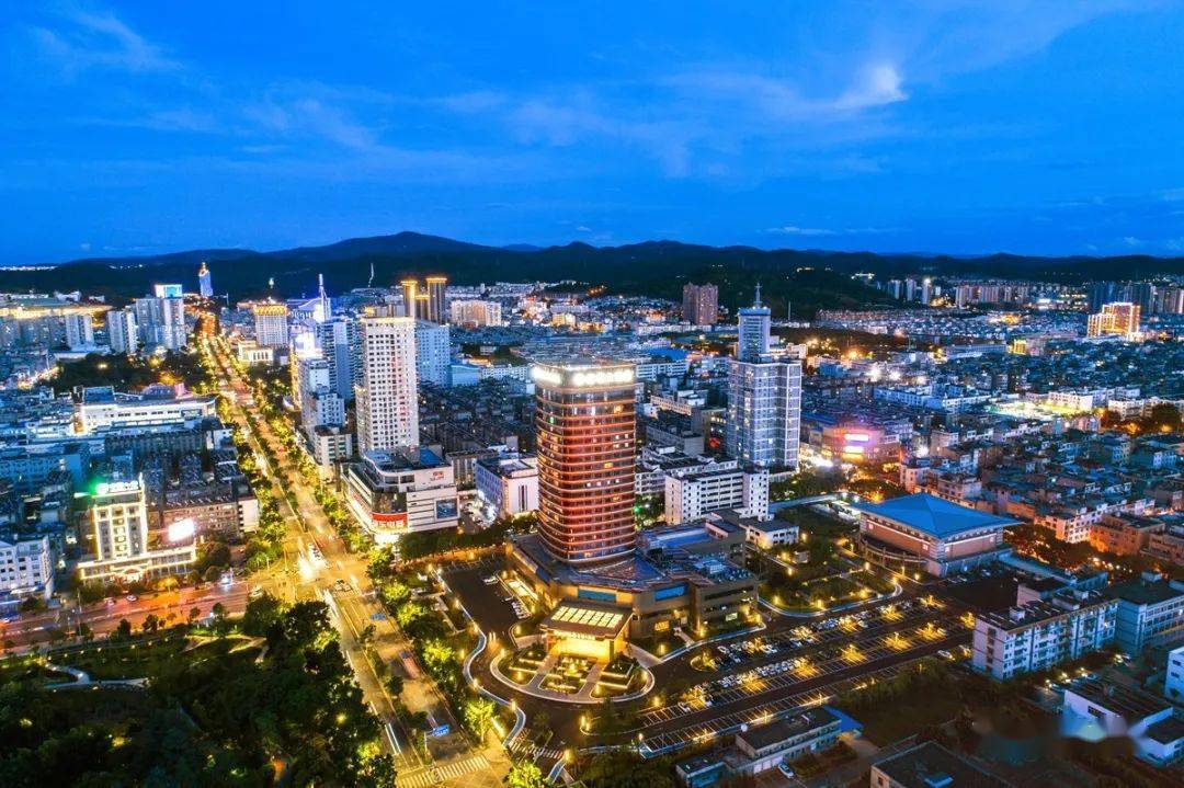 易门县企业建站_(易门县工业园区新开工项目)