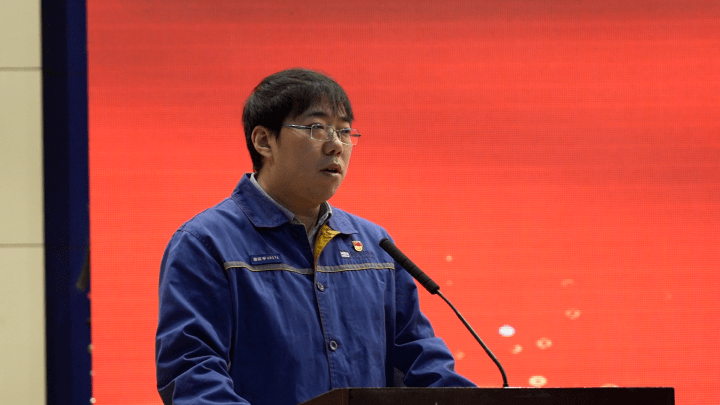 让"党员先锋"正能量之风吹进钢铁行业千家万户——"