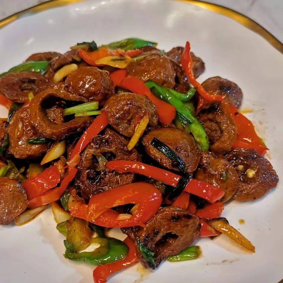 在亲戚家吃过,被惊艳到了!香辣爆炒牛肉丸