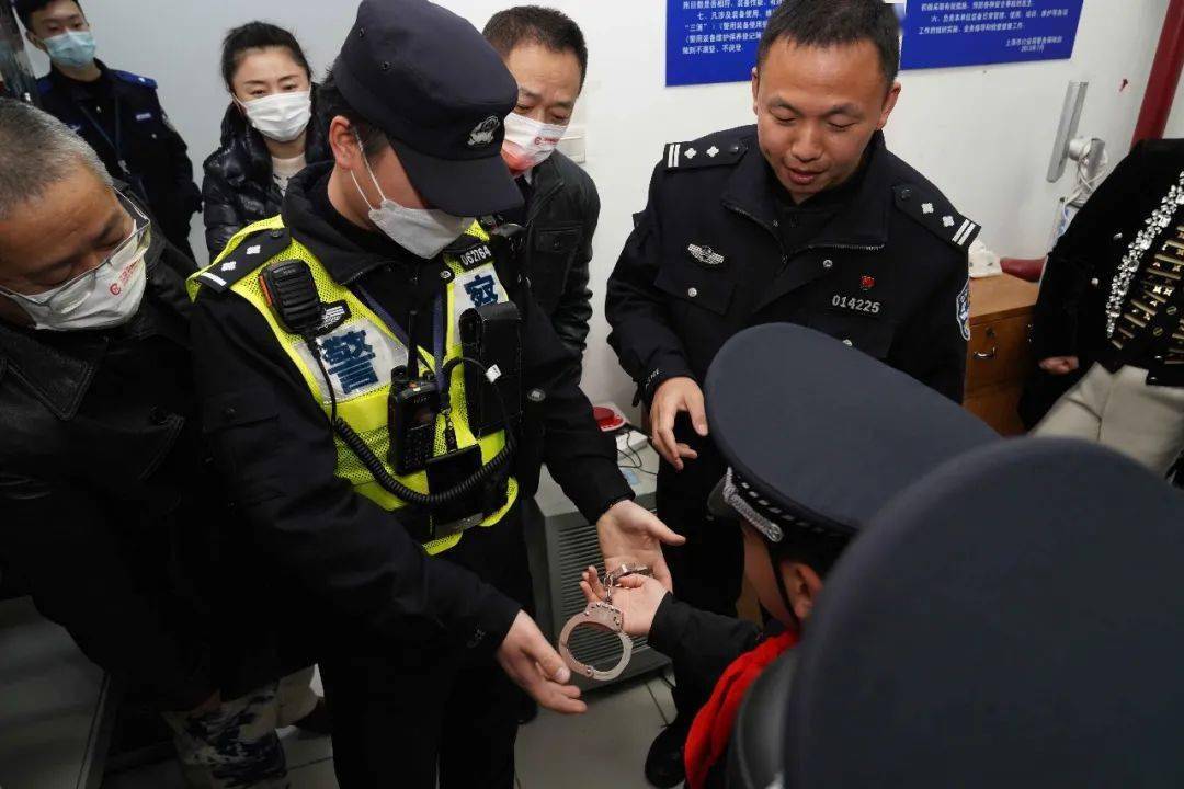 【红领巾晒幸福】少年警校在行动——走进周家渡派出所_综合_公安