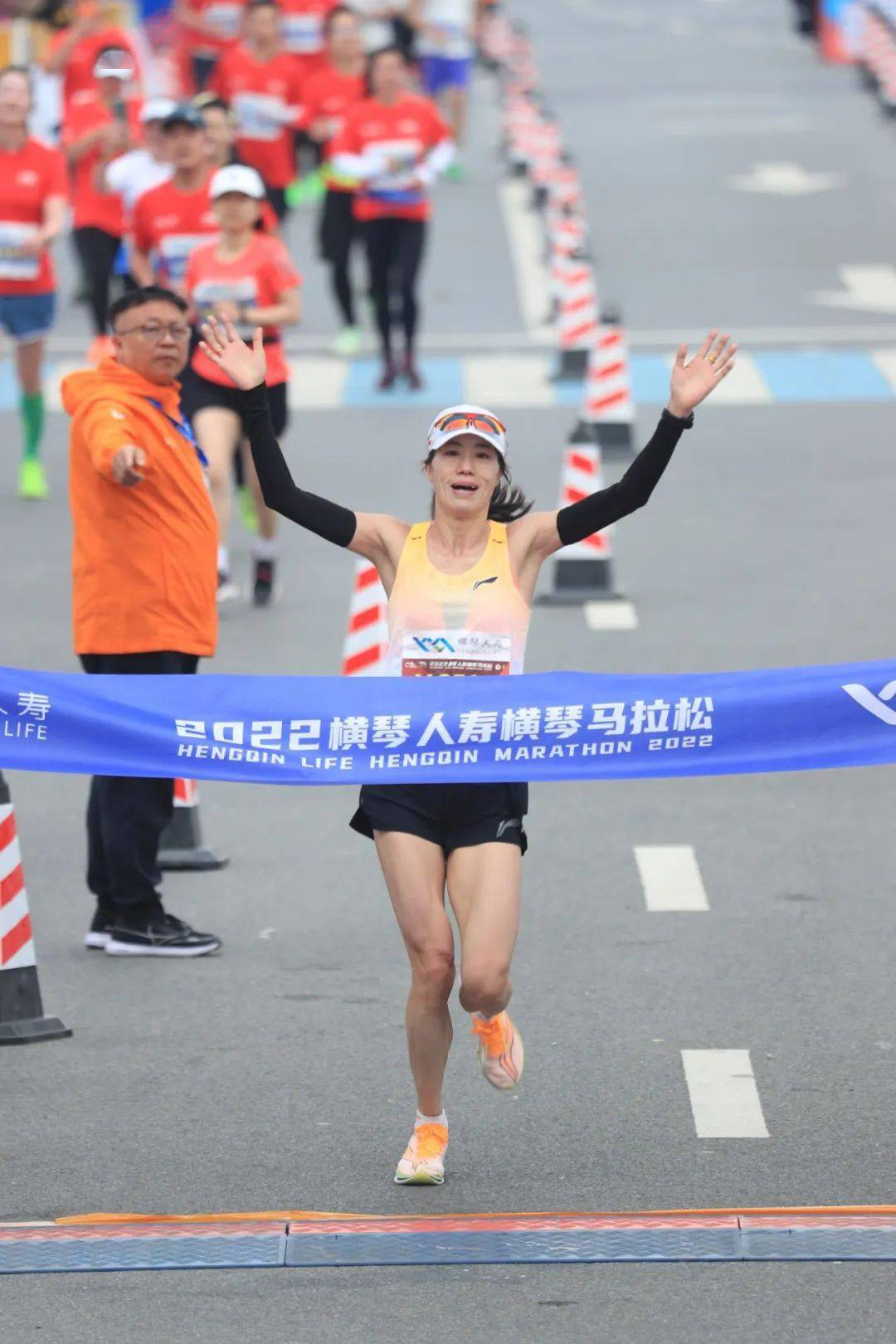 2022横琴人寿横琴马拉松圆满举行,深合区迸发新活力_澳门_合作区_赛事