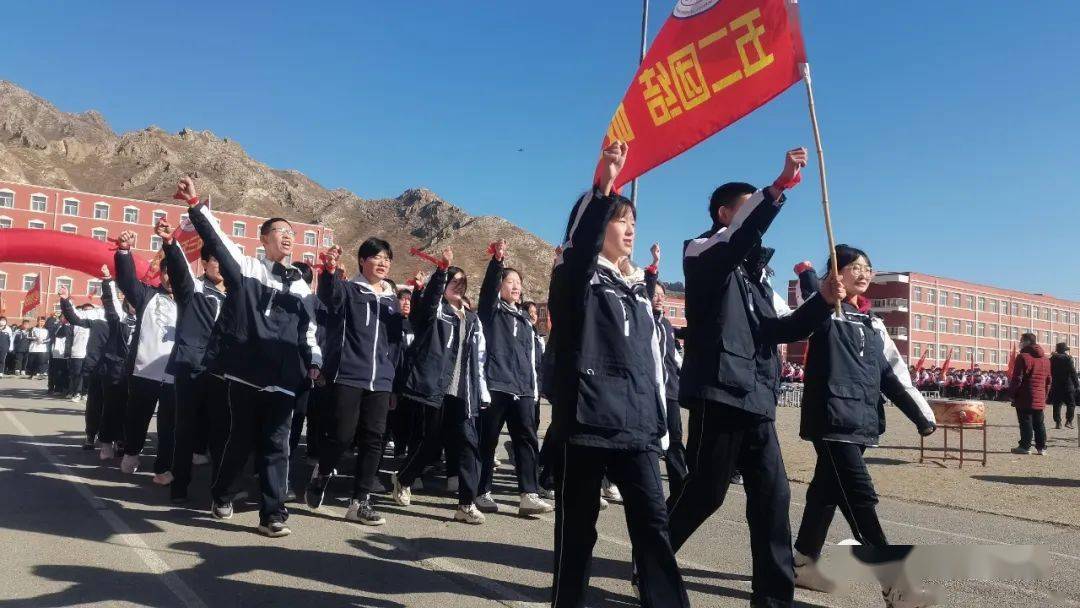 超燃| 北晨学校举行2023年高考倒计时百日誓师大会_高三_金榜_师生