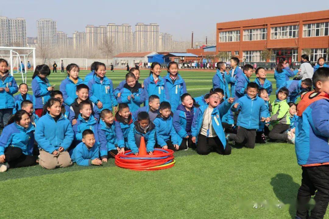 妙趣横生 畅享童年——记东明县清华园学校小学部趣味活动_比赛_班级