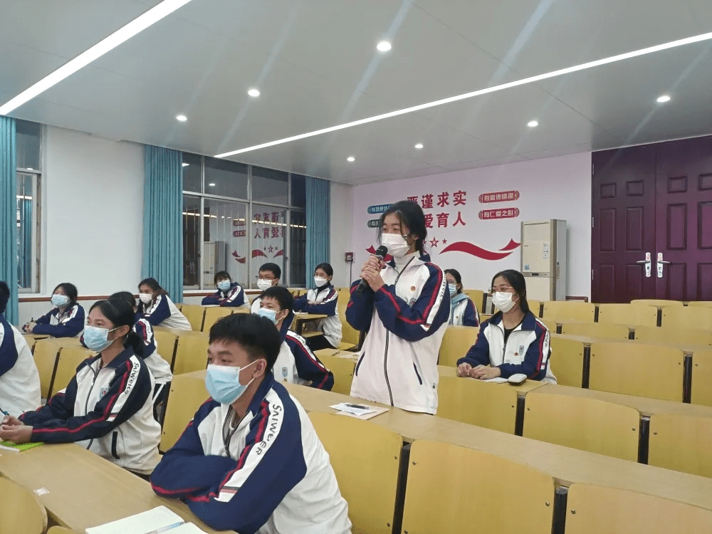 梧州市龙圩中学开展"学习宣传贯彻党的二十大精神"主题系列活动