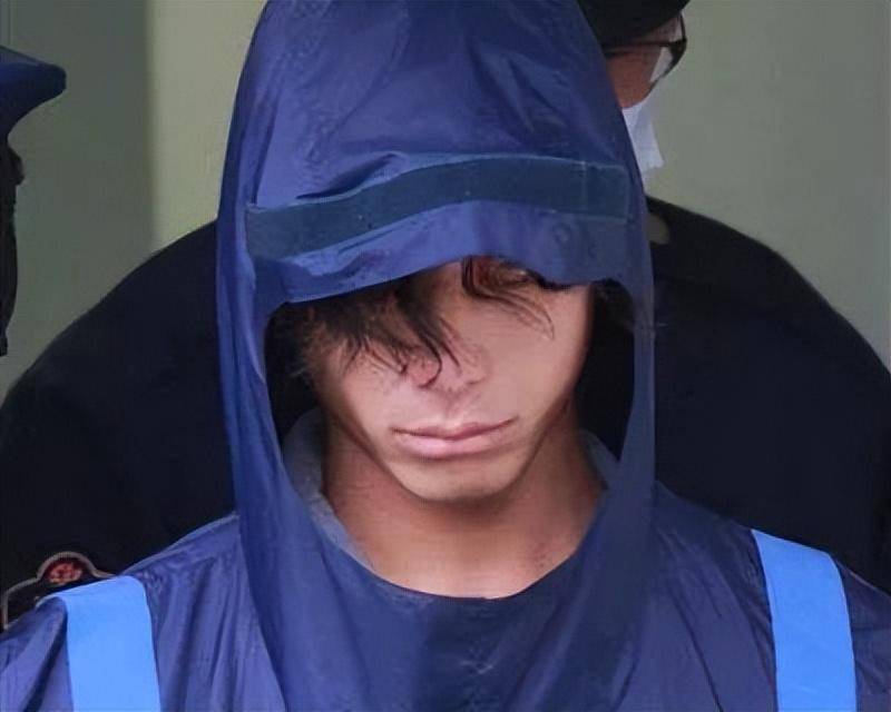 杀人犯市桥达也整容逃亡两年多,因入狱照爆火:颜值即正义?