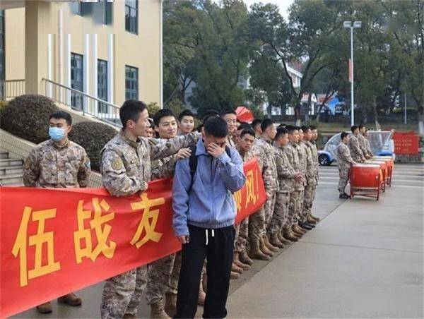 送老兵!_戰區_王傑部隊_集團軍