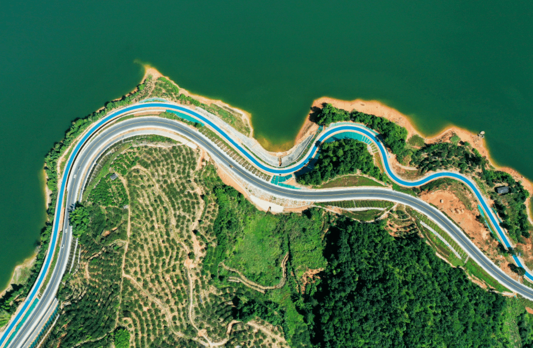 在福建省宁德市古田县,正是菇农栽培食用菌的好时节.