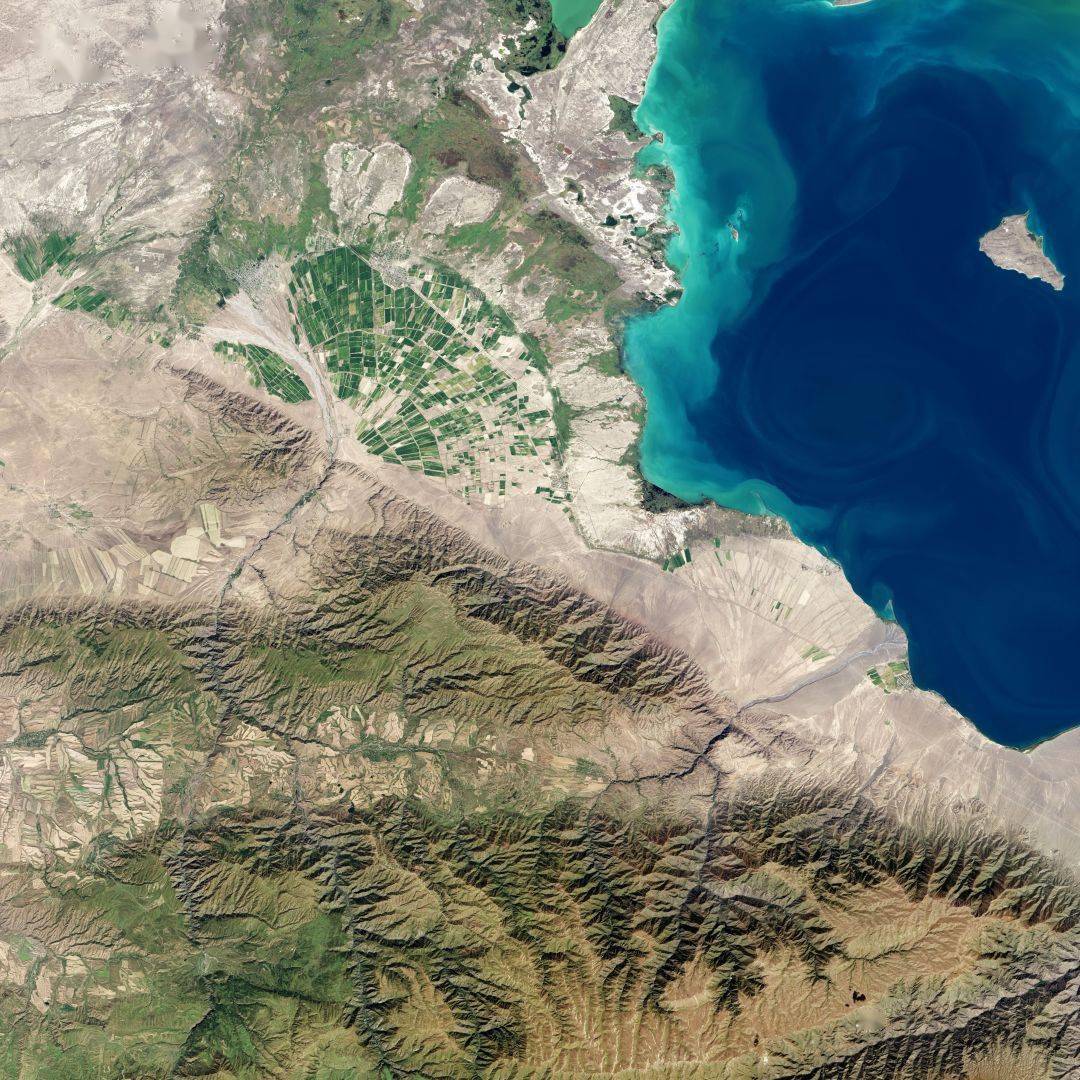 "冲积扇"与"洪积扇"有何区别?