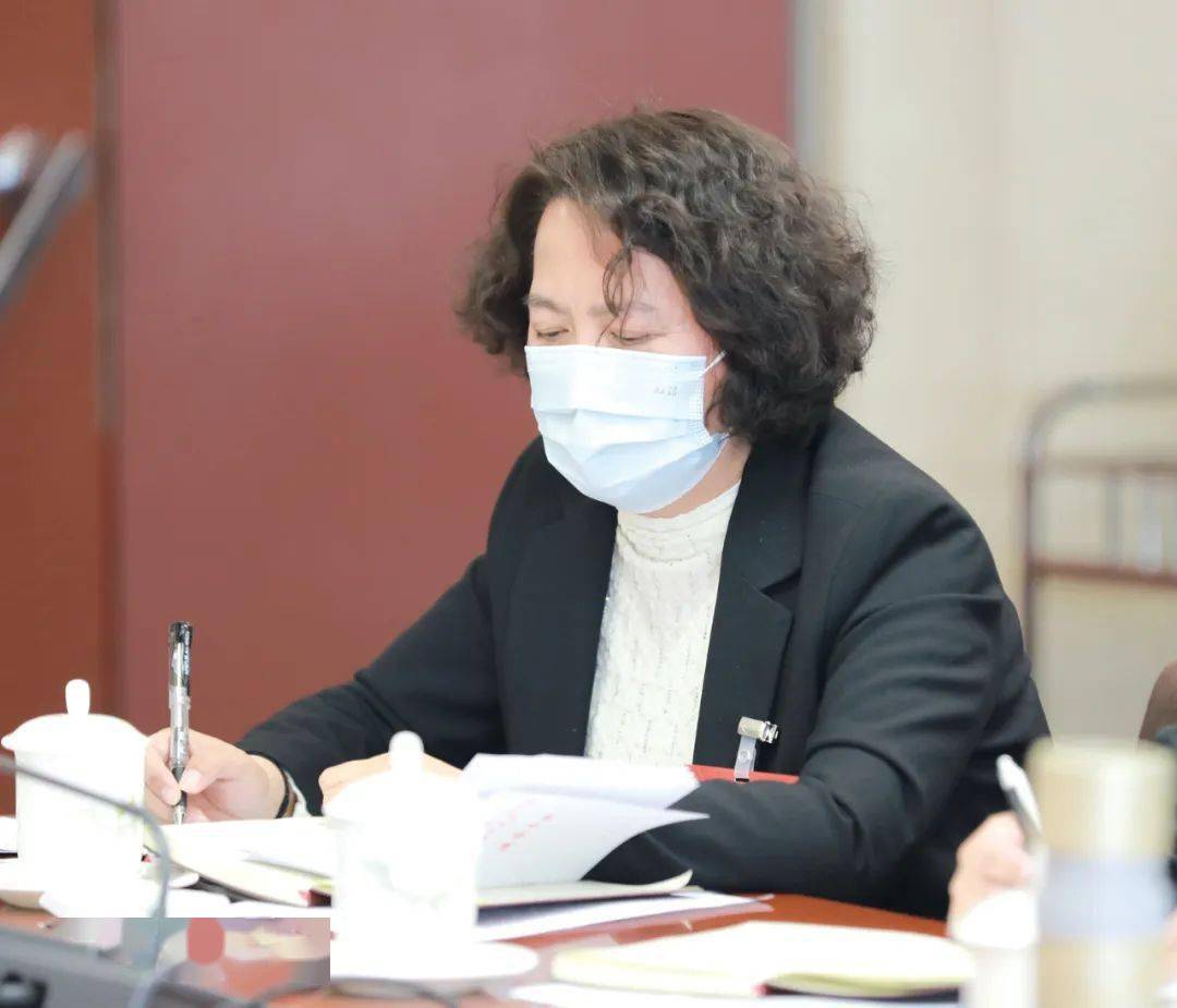 惠凤莲:呵护青少年心理健康_专业化_社会_教育